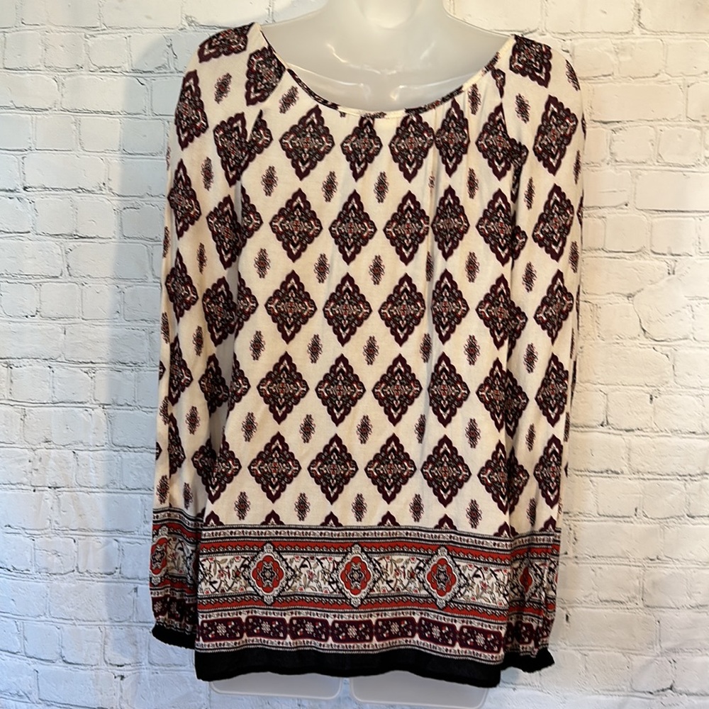Altar’d State boho top with ties - Picture 5 of 7